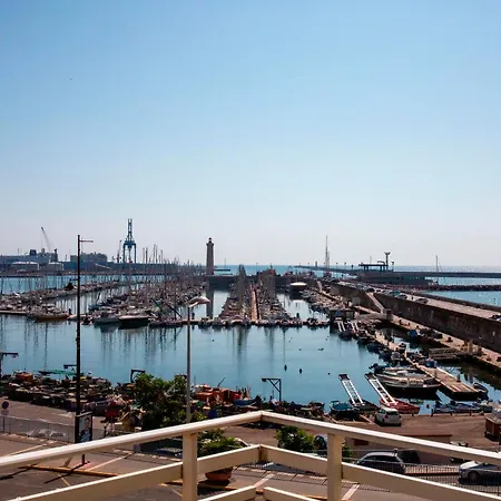 Hotel Port Marine 3*