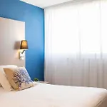 Port Marine Hotel
