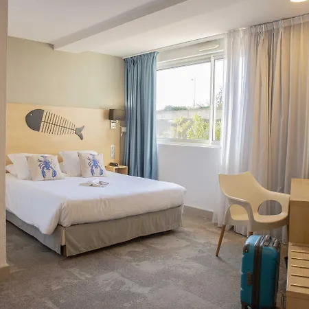 Port Marine Hotel 3*