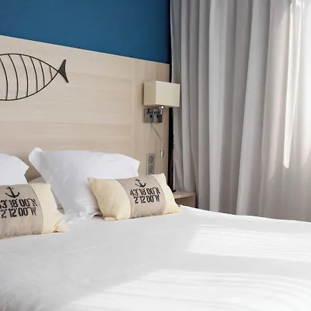 Port Marine Hotel