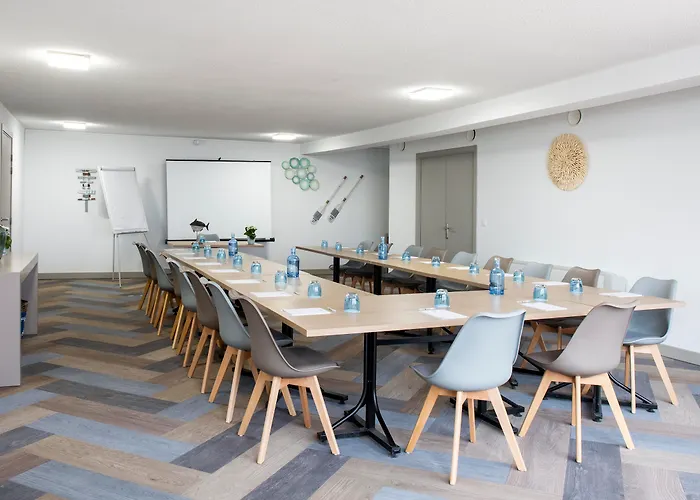 Hotel Port Marine 3*