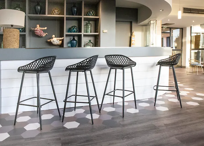 Hotel Port Marine 3*